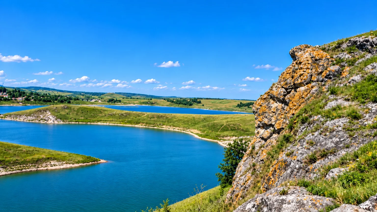 Lacul Costești–Stânca